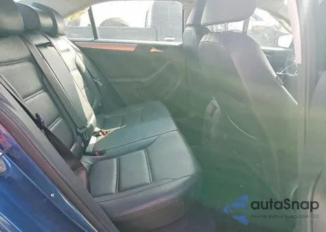 2017 Volkswagen Jetta Se z USA, uszkodzony, nr VIN 3VWDB7AJXHM327023